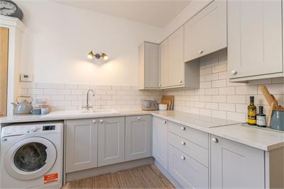 17 Rosevale Place,
Edinburgh,
EH6 8AP - image 7