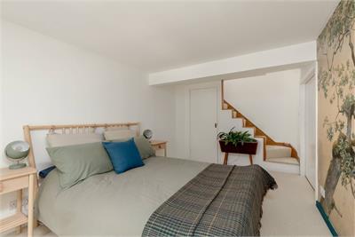 138/6 Calton Road, Edinburgh, EH8 8DP - image 13