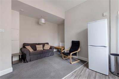 127 (3F3) Bruntsfield Place, Edinburgh, EH10 4EQ - image 6