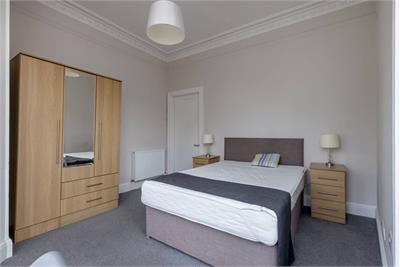 127 (3F3) Bruntsfield Place, Edinburgh, EH10 4EQ - image 10