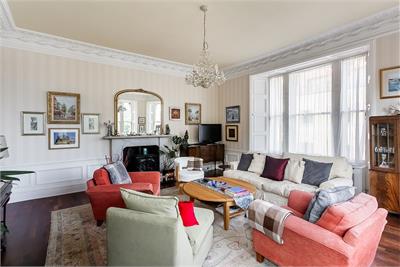 17/2 Cornwall Street, Edinburgh, EH1 2EQ - image 4