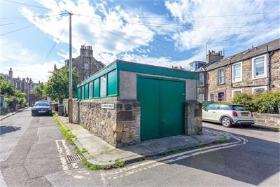 31 Summerfield Place,
Edinburgh,
EH6 8BA - image 17
