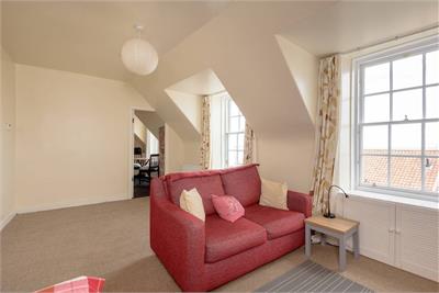 30A Castle Street, Dunbar, EH42 1EY - image 5