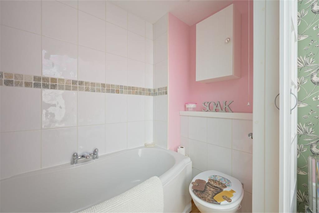 Lower Neuk, Low Causeway, Culross, KY12 8HL - image 16