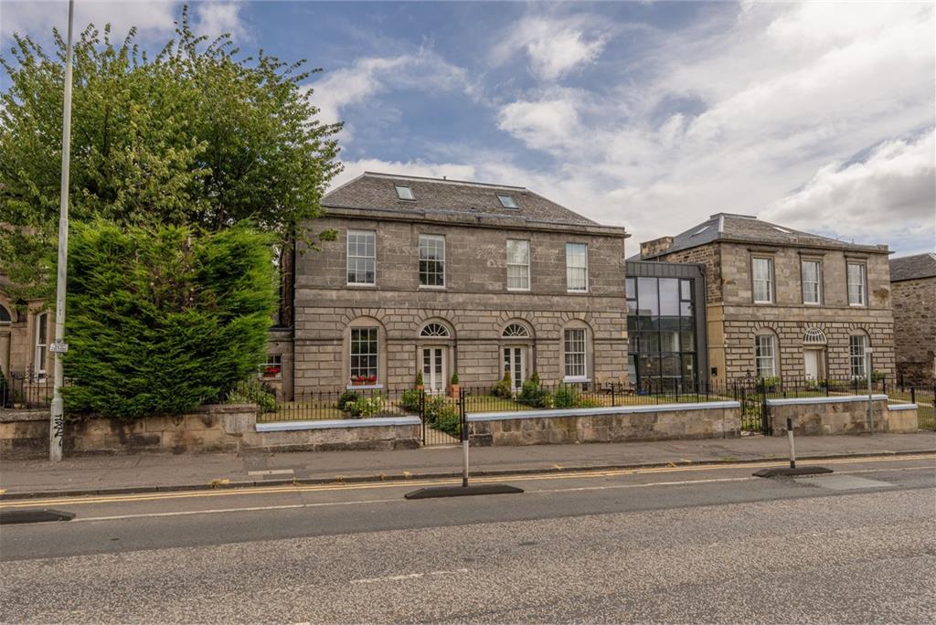 Flat 2,
16a Minto Street,
Edinburgh,
EH9 1RQ - image 31