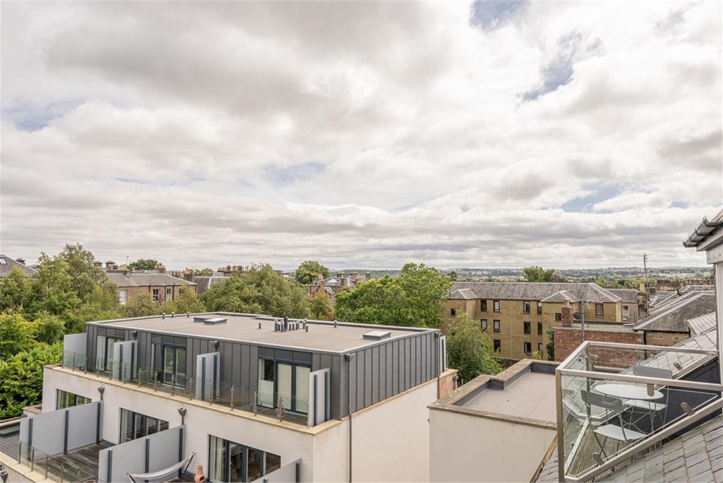 Flat 2,
16a Minto Street,
Edinburgh,
EH9 1RQ - image 32