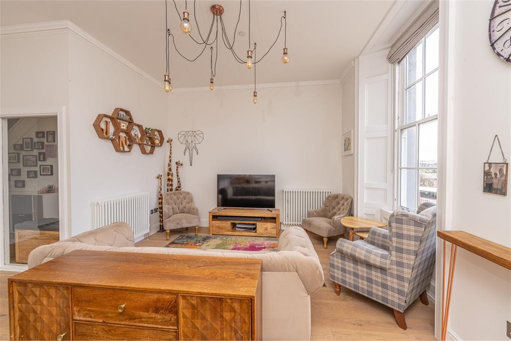 Flat 2,
16a Minto Street,
Edinburgh,
EH9 1RQ - image 5