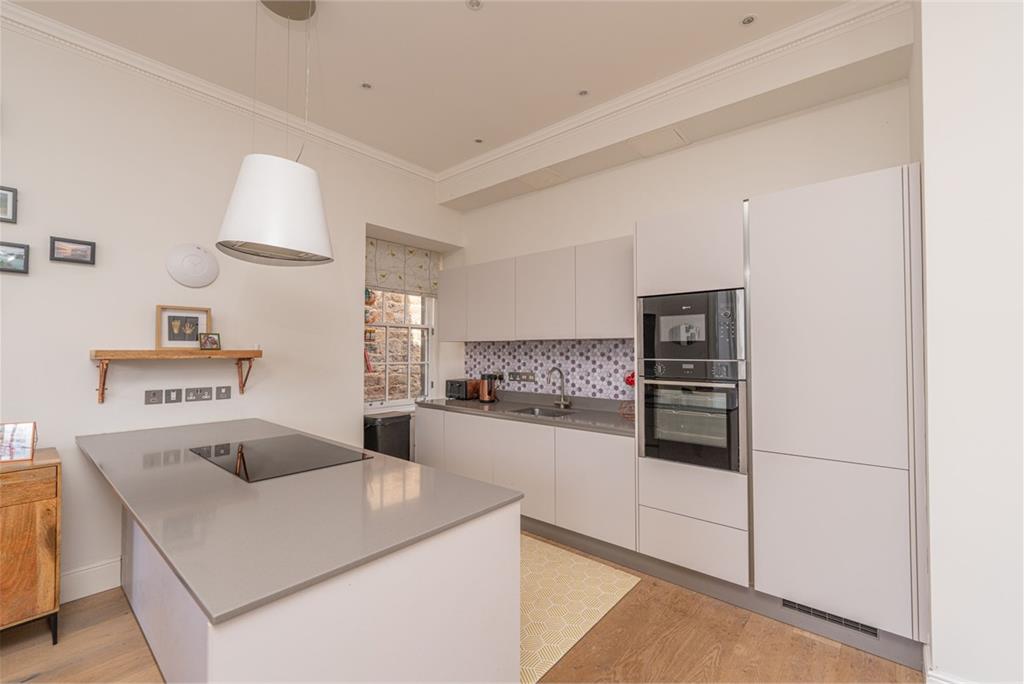 Flat 2,
16a Minto Street,
Edinburgh,
EH9 1RQ - image 7