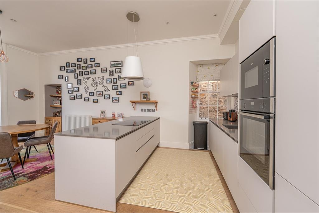 Flat 2,
16a Minto Street,
Edinburgh,
EH9 1RQ - image 8