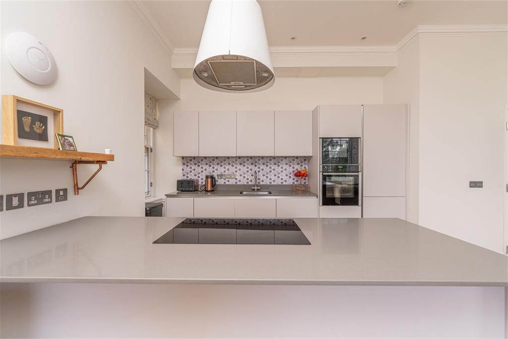 Flat 2,
16a Minto Street,
Edinburgh,
EH9 1RQ - image 9