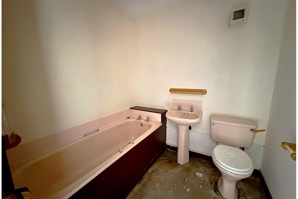 1/L,
7a Glebe Street,
Saltcoats,
KA21 5LN - image 5
