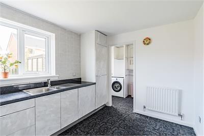 142 Gilmerton Dykes Road, Edinburgh, EH17 8PE - image 5