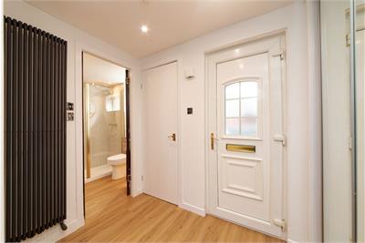 11 Anchor Wynd, Paisley, PA1 1HL - image 2