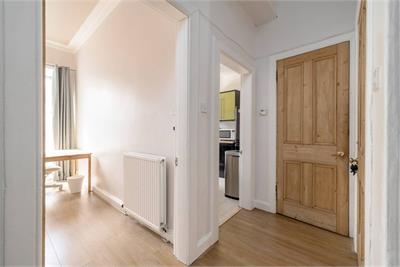 4/3 Montague Street, Edinburgh, EH8 9QU - image 17