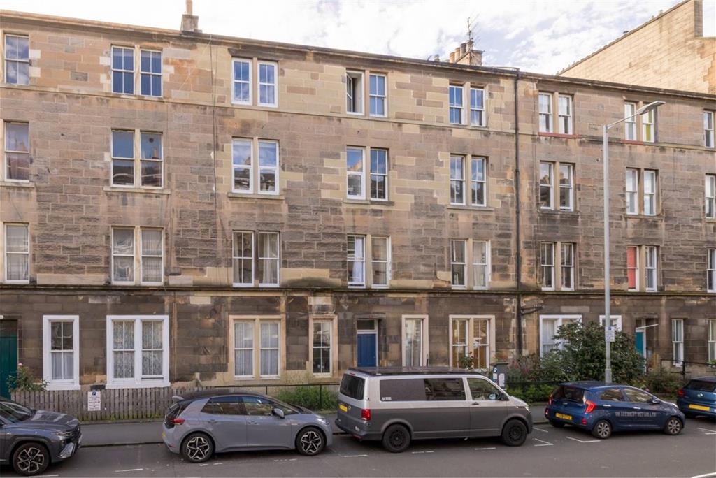 4/3 Montague Street,
Edinburgh,
EH8 9QU - image 23