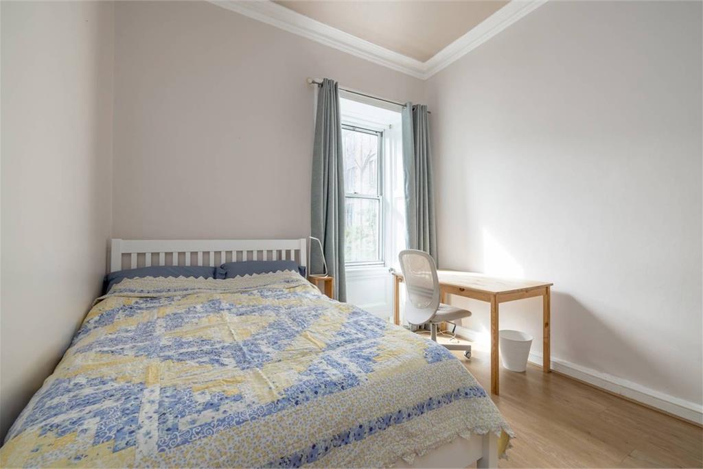 4/3 Montague Street,
Edinburgh,
EH8 9QU - image 10