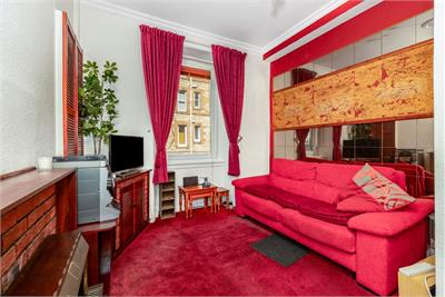 27 (1f3), Milton Street, Edinburgh, EH8 8HA - image 2