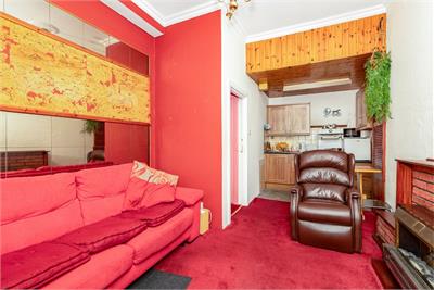 27 (1f3), Milton Street, Edinburgh, EH8 8HA - image 3
