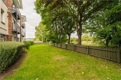 6/8 Carrick Knowe Avenue, Edinburgh, EH12 7BX - image 18