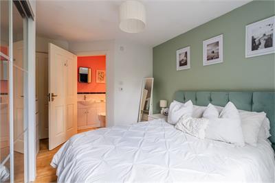 6/8 Carrick Knowe Avenue, Edinburgh, EH12 7BX - image 8