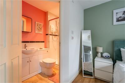 6/8 Carrick Knowe Avenue, Edinburgh, EH12 7BX - image 9