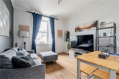 11 3F3 Watson Crescent, Edinburgh, EH11 1HB - image 1