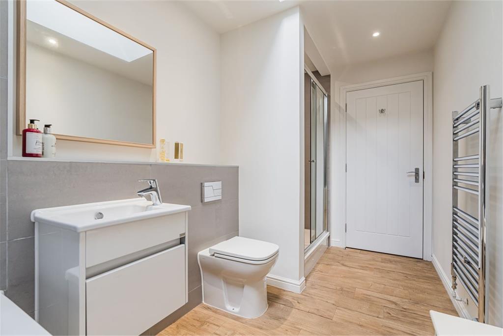 101 Strathalmond Road, Edinburgh, EH4 8HP - image 14