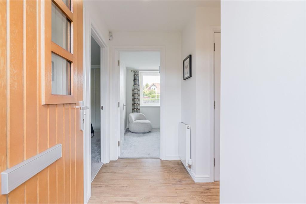 101 Strathalmond Road, Edinburgh, EH4 8HP - image 15