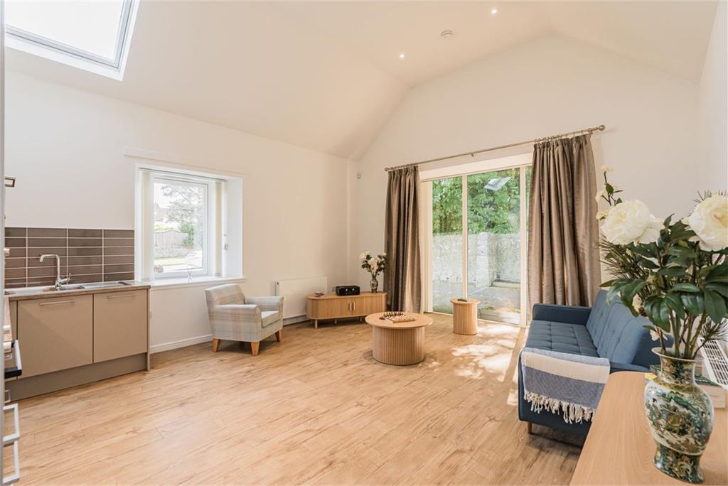 101 Strathalmond Road, Edinburgh, EH4 8HP - image 3