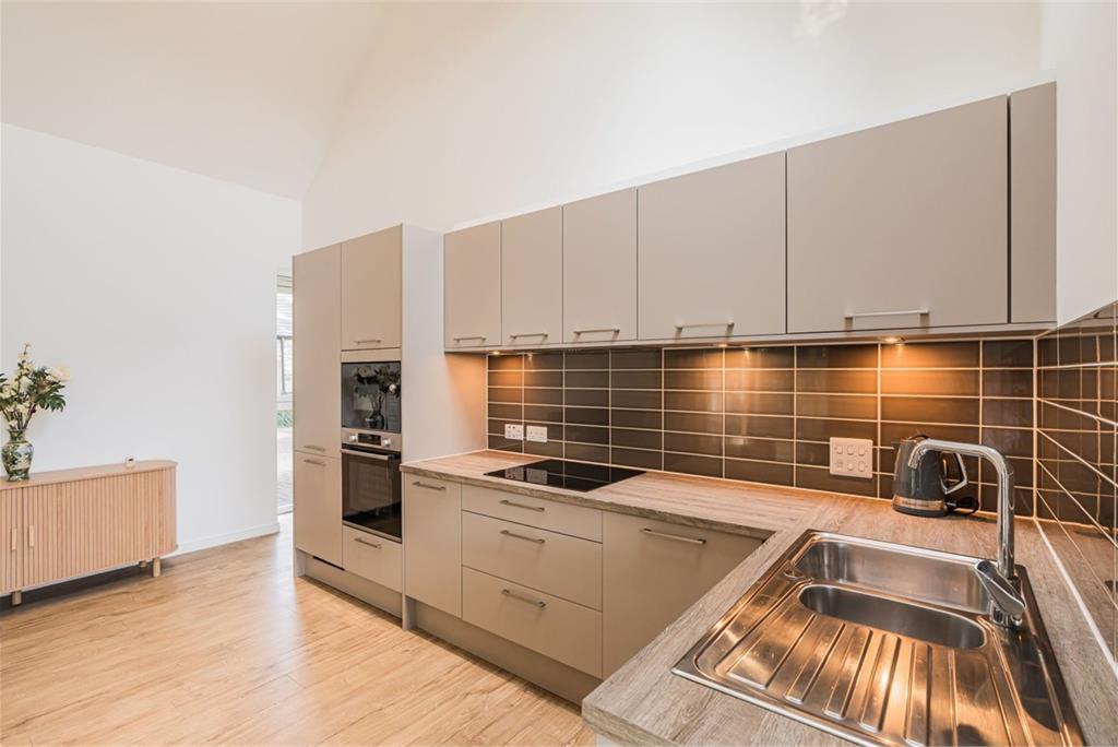 101 Strathalmond Road, Edinburgh, EH4 8HP - image 7