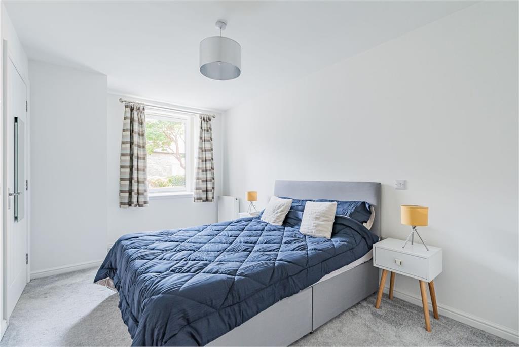 101 Strathalmond Road, Edinburgh, EH4 8HP - image 8