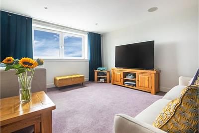 42/3 Portobello High Street, Edinburgh EH15 1DA - image 2