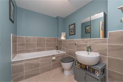 8/2 East Pilton Farm Rigg, Edinburgh, EH5 2GD - image 12