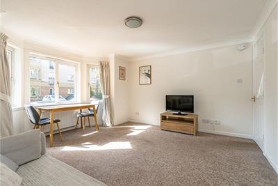 4/1 Easter Dalry Place, Edinburgh, EH11 2TP - image 3