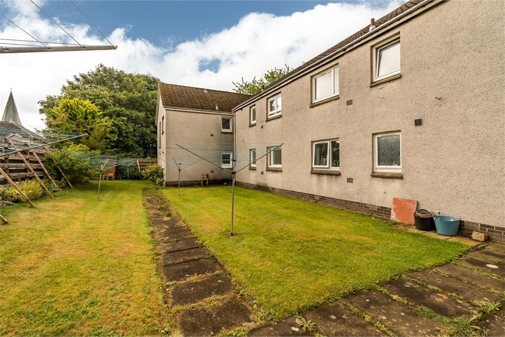 9/3 Saughton Mains Terrace, Edinburgh, EH11 3NX - image 12