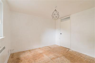 9/3 Saughton Mains Terrace, Edinburgh, EH11 3NX - image 9