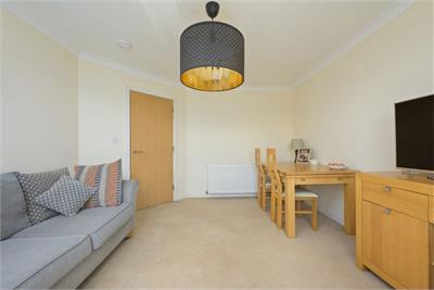 44G Norway Gardens, Dunfermline, KY11 8JW - image 4
