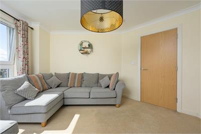 44G Norway Gardens, Dunfermline, KY11 8JW - image 5