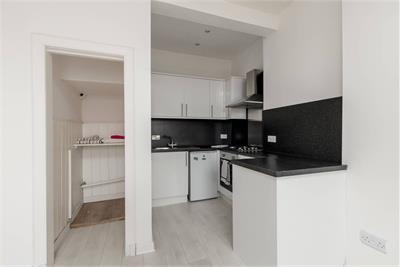 106 (3F4) Gorgie Road, Edinburgh, EH11 2NP - image 4