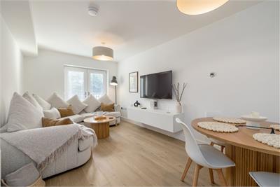 Flat 4, 59 Craiglockhart Avenue, Craiglockhart, Edinburgh, EH14 1LS - image 3