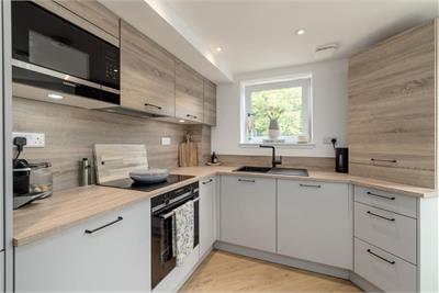 Flat 4, 59 Craiglockhart Avenue, Craiglockhart, Edinburgh, EH14 1LS - image 7