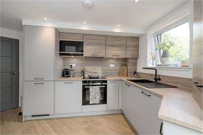 Flat 4, 59 Craiglockhart Avenue, Craiglockhart, Edinburgh, EH14 1LS - image 8