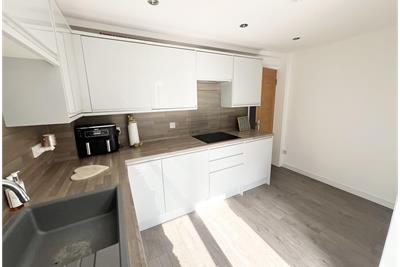 28 Titchfield Way, Girdle Toll, Irvine, KA11 1PP - image 3