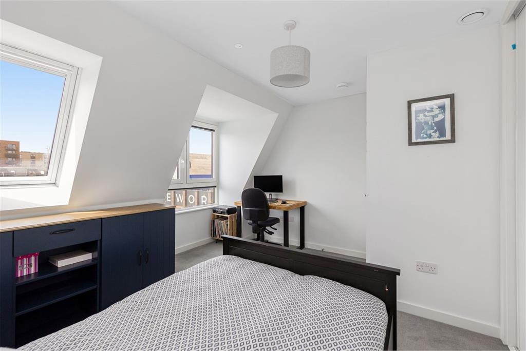 22 South Carron Crescent, Leith, Edinburgh, EH6 7FX - image 14