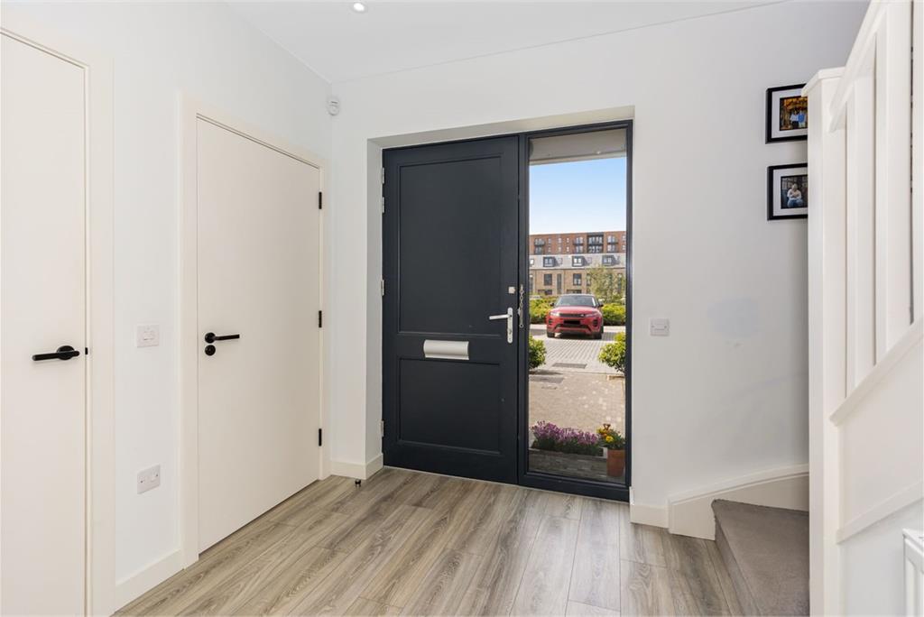 22 South Carron Crescent, Leith, Edinburgh, EH6 7FX - image 21