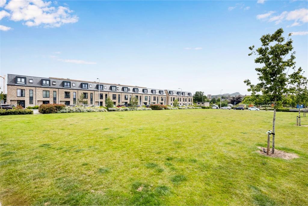 22 South Carron Crescent, Leith, Edinburgh, EH6 7FX - image 24