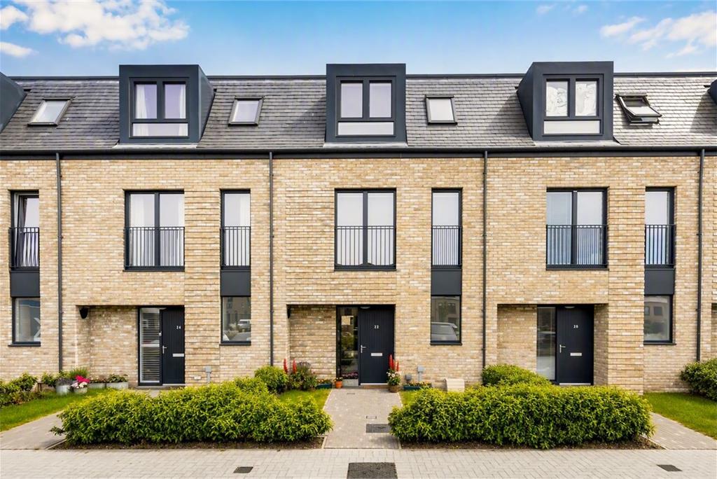 22 South Carron Crescent, Leith, Edinburgh, EH6 7FX - image 1