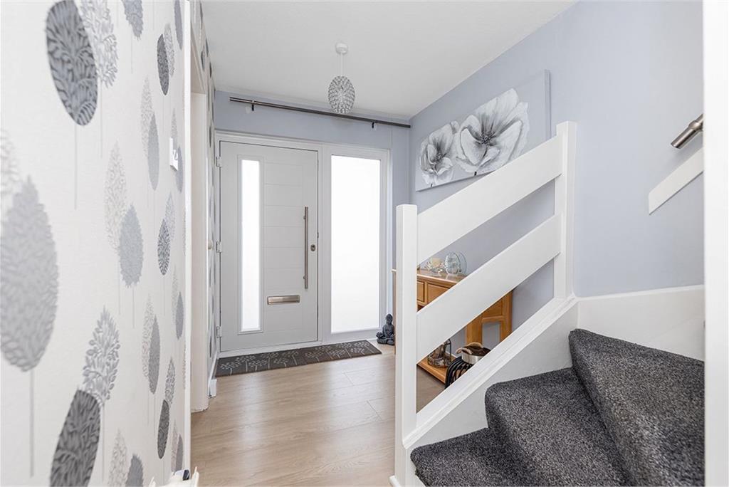 2 Buckstone Row, Edinburgh, EH10 6TP - image 3