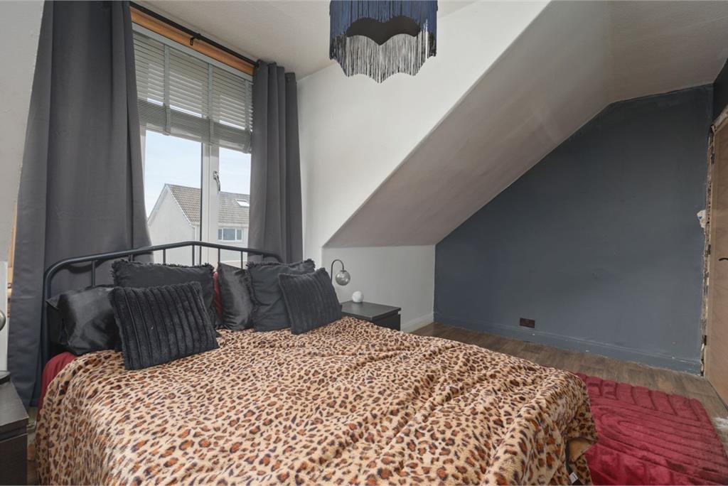 17 Wilson Street, Cowdenbeath, KY4 9DQ - image 19
