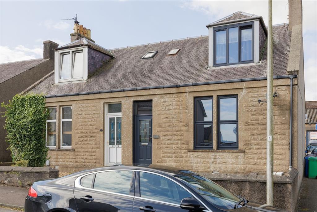 17 Wilson Street, Cowdenbeath, KY4 9DQ - image 1